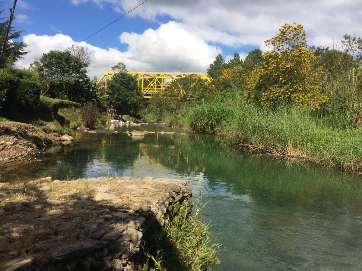 Hostal El CalvarioCobán エクステリア 写真