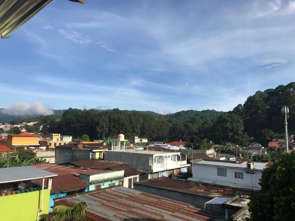 Hostal El CalvarioCobán エクステリア 写真